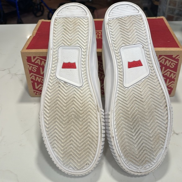 Levi Strauss Vans like new. They have only been worn one time. - Picture 4 of 6